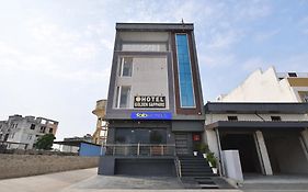 Fabhotel Golden Sapphire